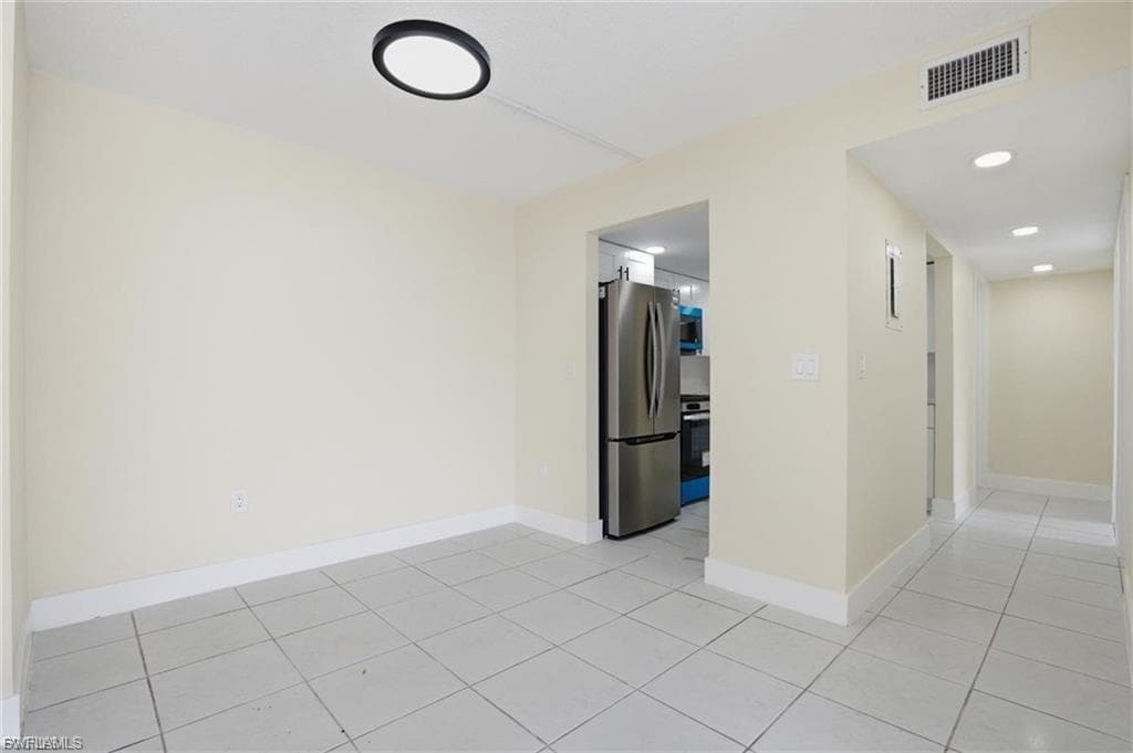 3704 Broadway 205 photo 3 of 21