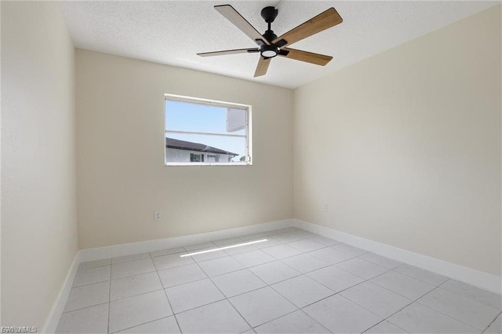 3704 Broadway 205 photo 10 of 21
