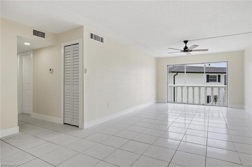 3704 Broadway 205 photo 4 of 21