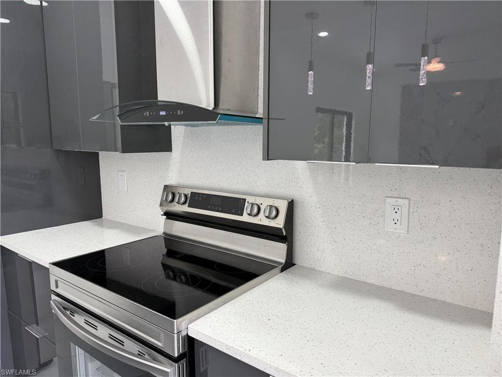 363 Montura AVE photo 15 of 38