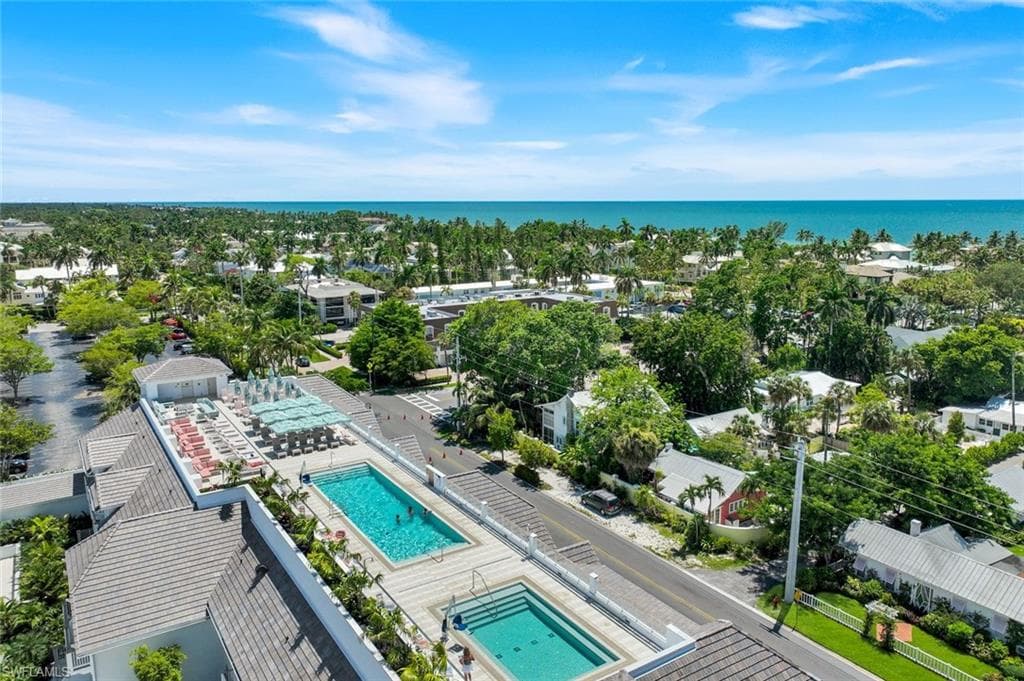 Olde Naples Hotel