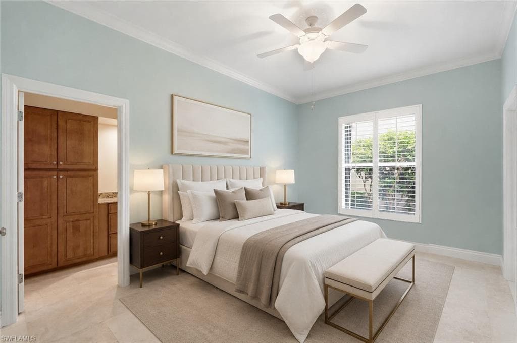 Second guest bedroom with en-suite bathroom.