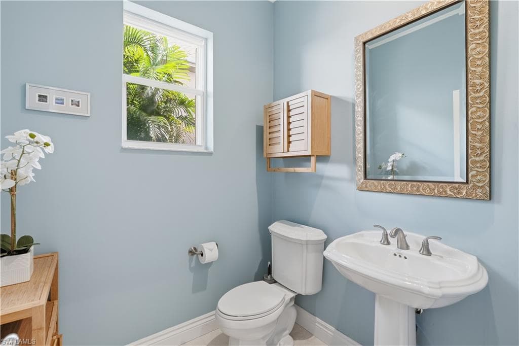 Lovely powder room.