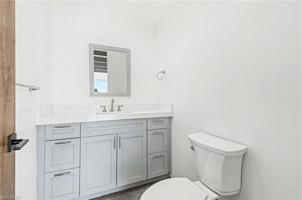 1/2 bathroom