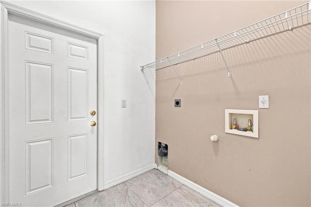 8340 Gassner WAY photo 15 of 35