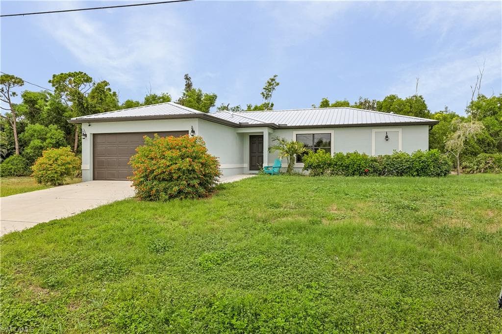 11463 Oakland DR photo 2 of 34