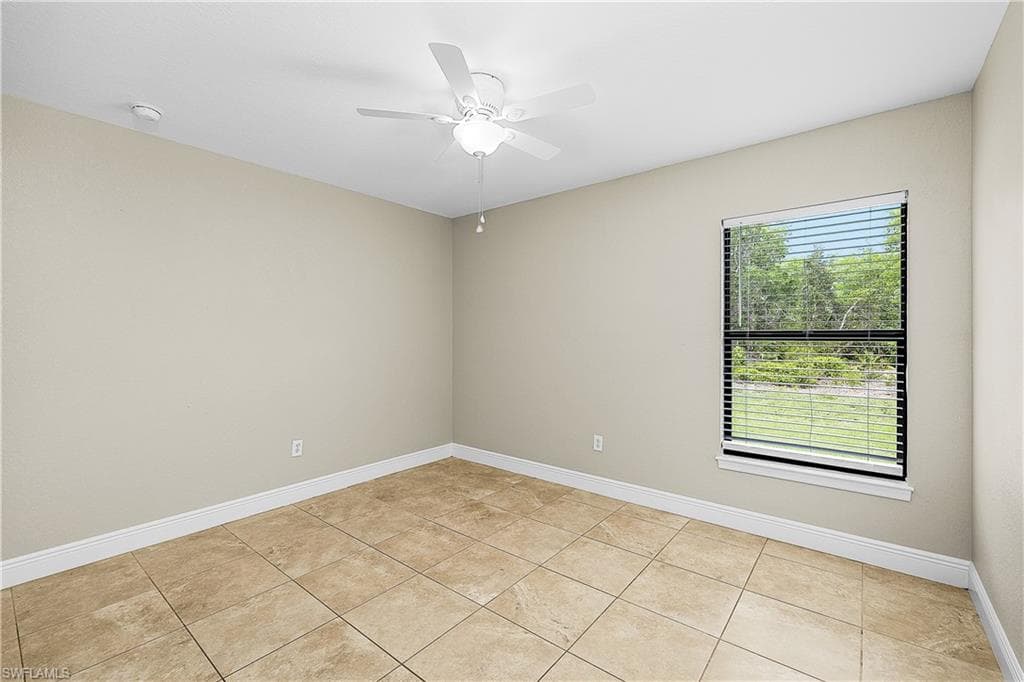 11463 Oakland DR photo 22 of 34
