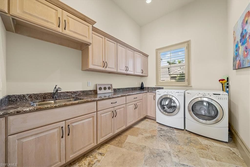 3111 Leeward LN photo 11 of 29