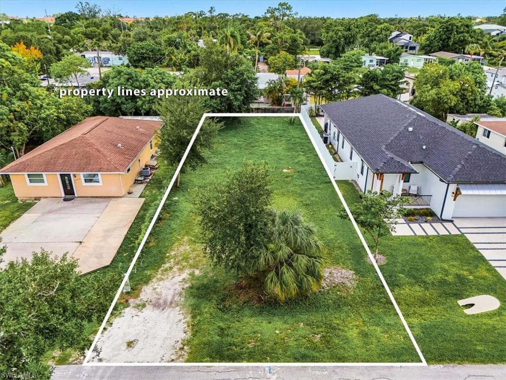 2814 Barrett AVE photo 3 of 7