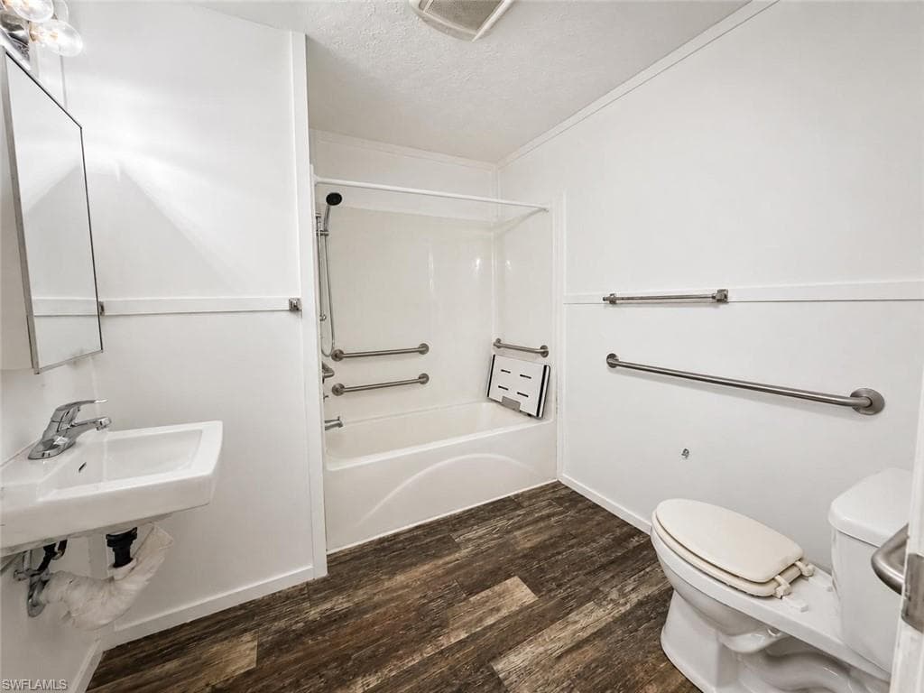 385 Lindero ST photo 2 of 11