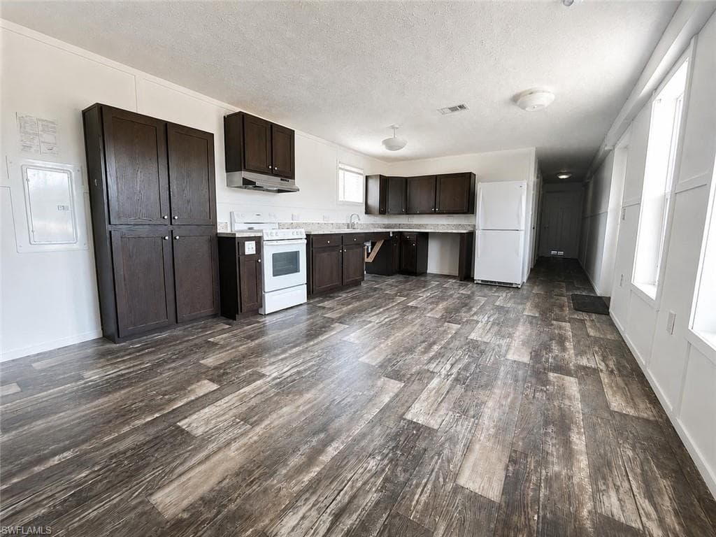 385 Lindero ST photo 5 of 11