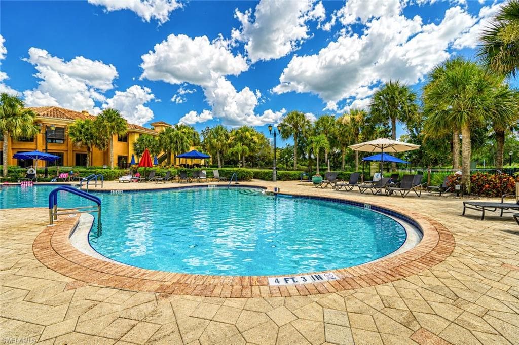 Community pool