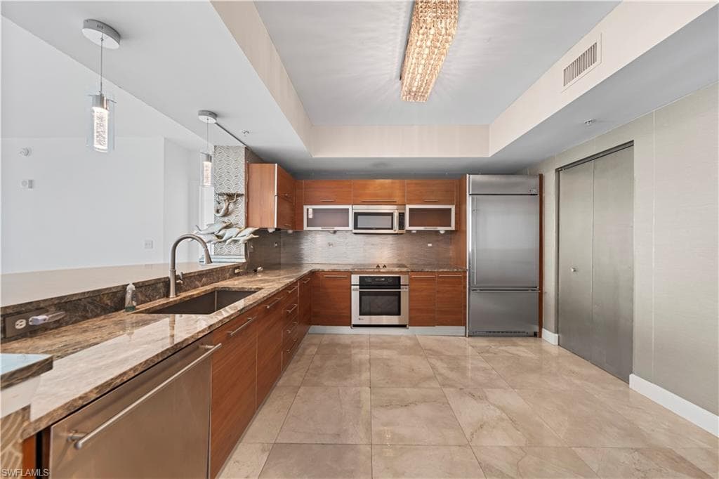 Marble Tile Flooring
