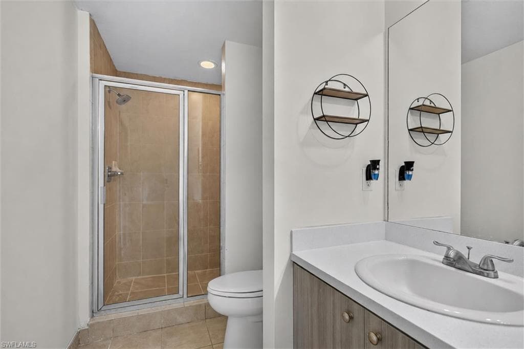 8555 Bernwood Cove LOOP 107 photo 26 of 30