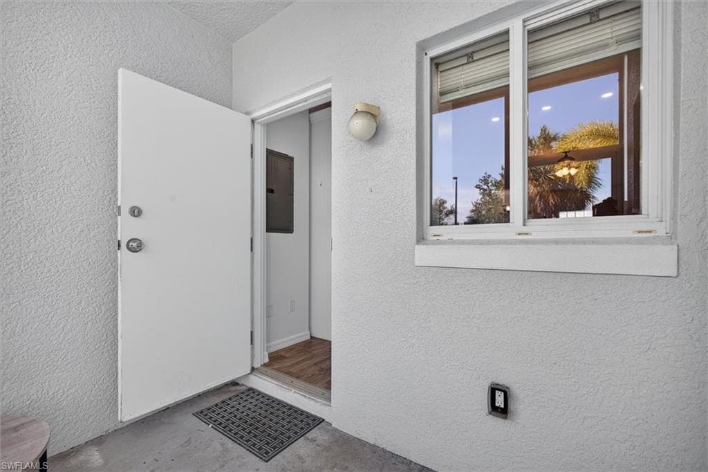 8555 Bernwood Cove LOOP 107 photo 28 of 30