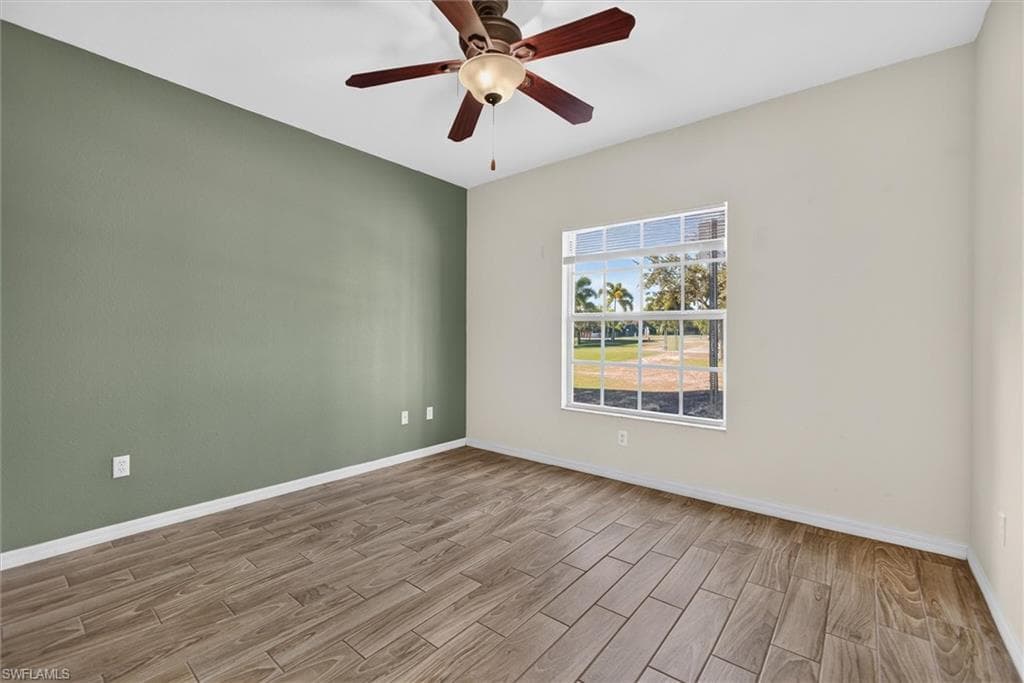 8555 Bernwood Cove LOOP 107 photo 14 of 30
