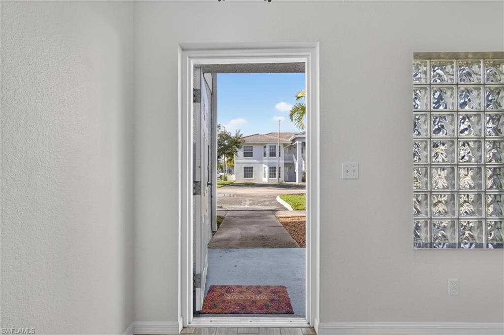 8555 Bernwood Cove LOOP 107 photo 4 of 30