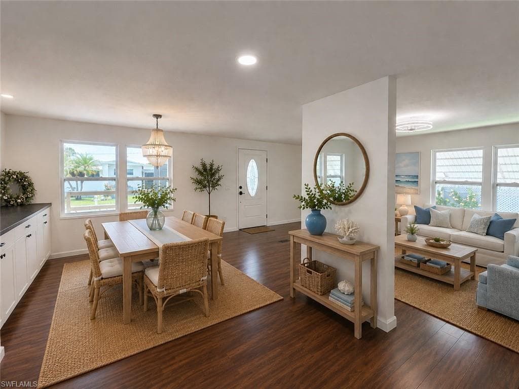 VIRTUALLY STAGED Livingroom & Dining Room