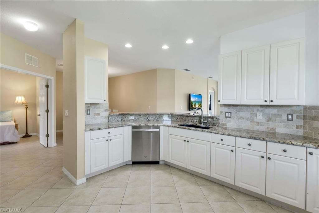 28120 Donnavid CT 104 photo 11 of 44