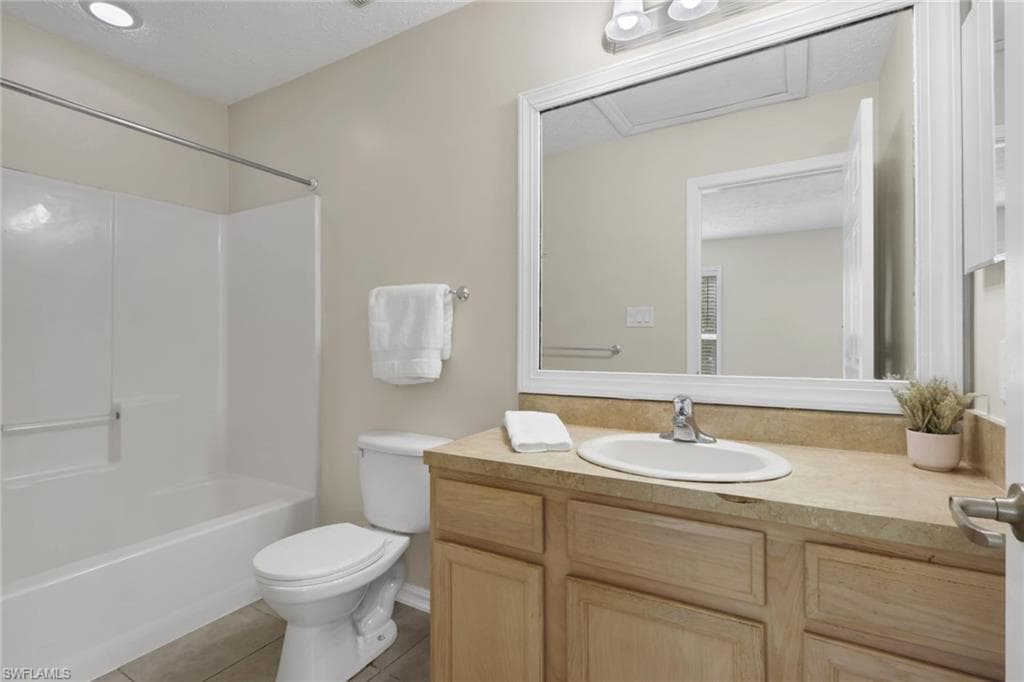254 Leawood CIR photo 18 of 28