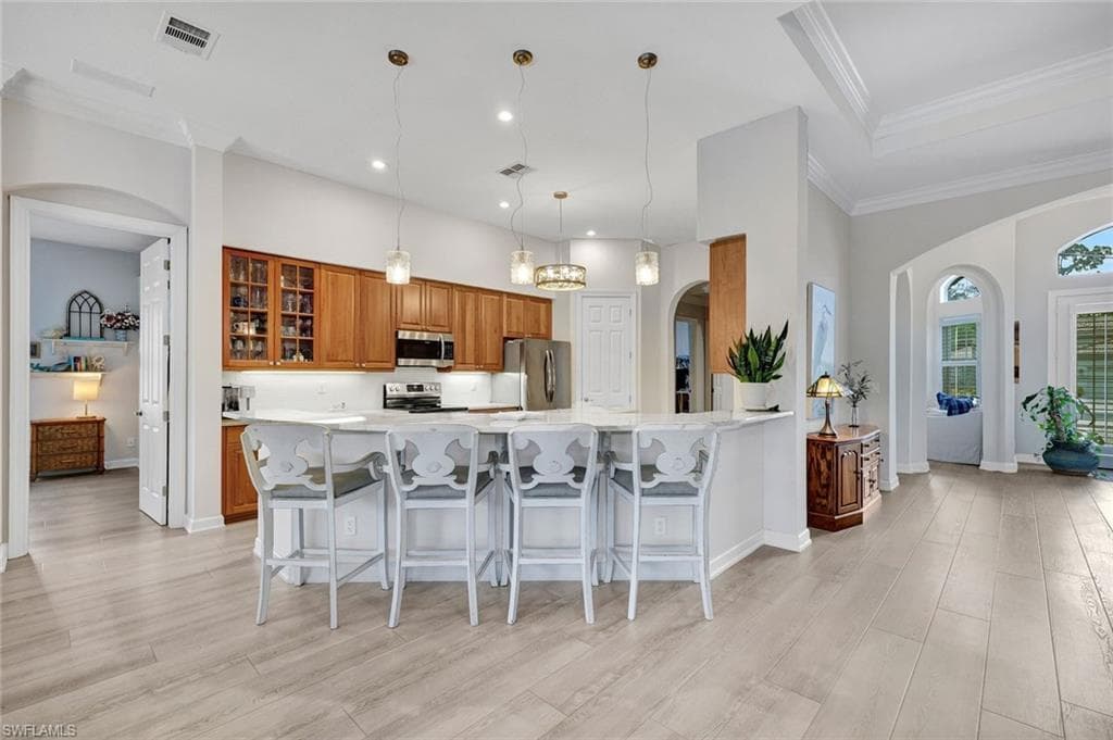 16075 Parque LN photo 6 of 31