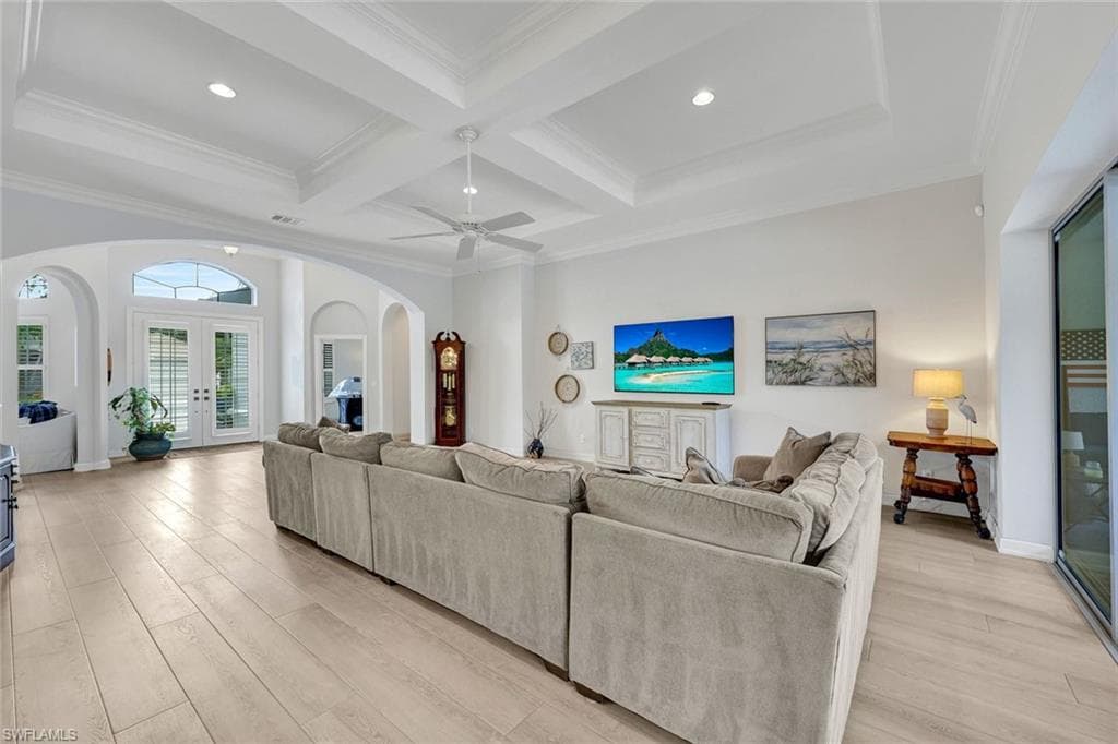 16075 Parque LN photo 5 of 31