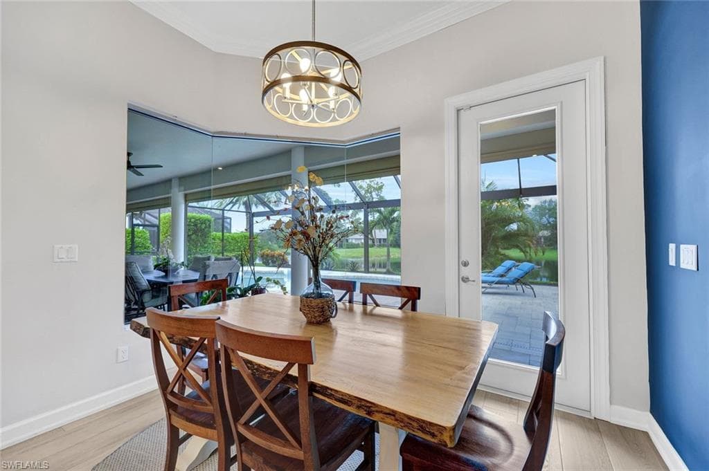 16075 Parque LN photo 10 of 31
