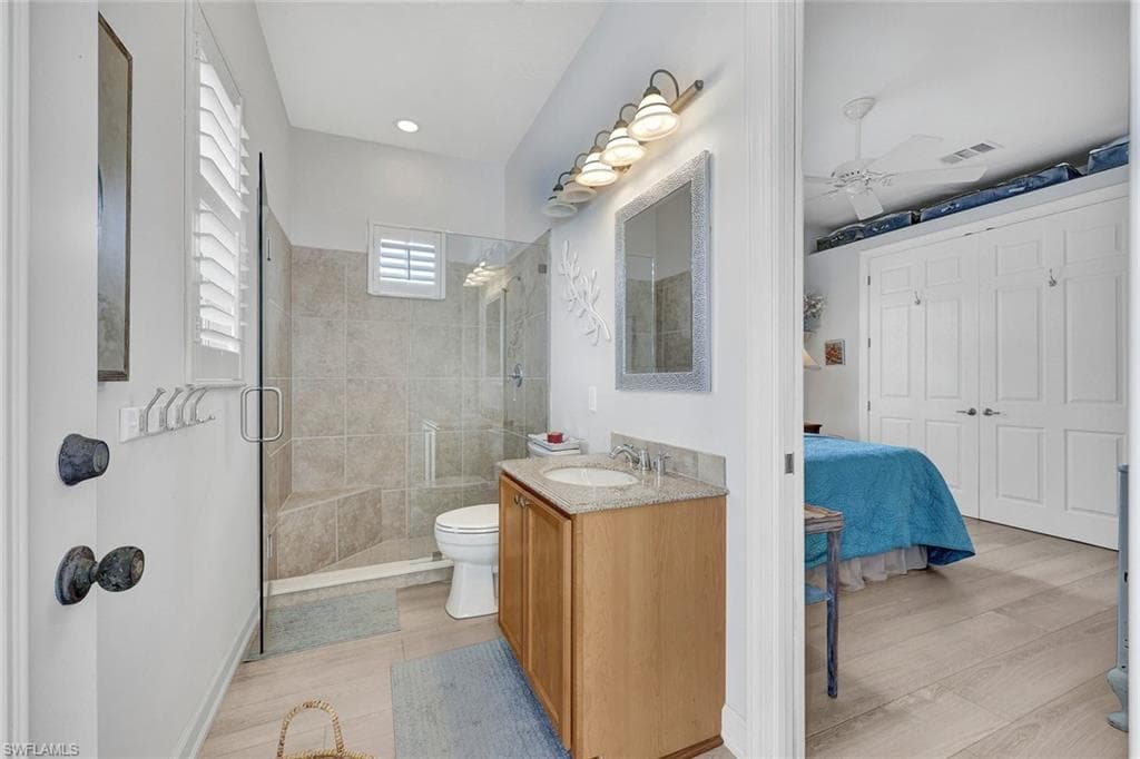 16075 Parque LN photo 18 of 31