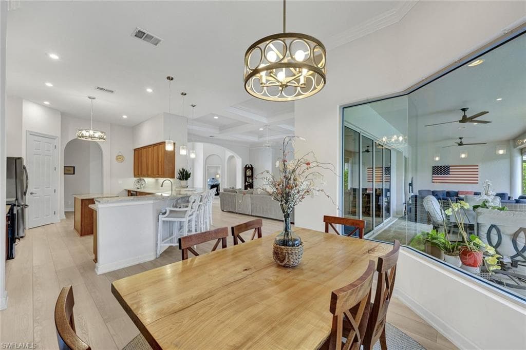 16075 Parque LN photo 11 of 31