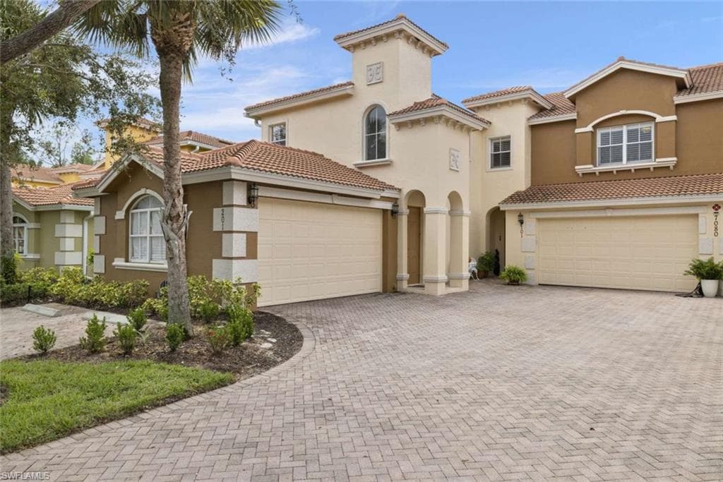 7080 Bergamo WAY 201 photo 23 of 24