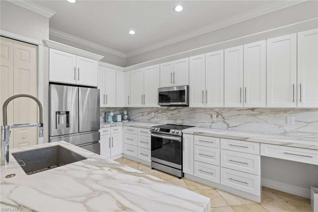 7080 Bergamo WAY 201 photo 1 of 24