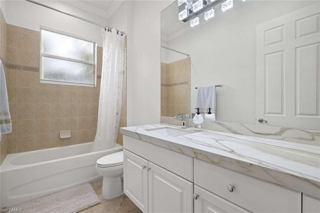 7080 Bergamo WAY 201 photo 14 of 24