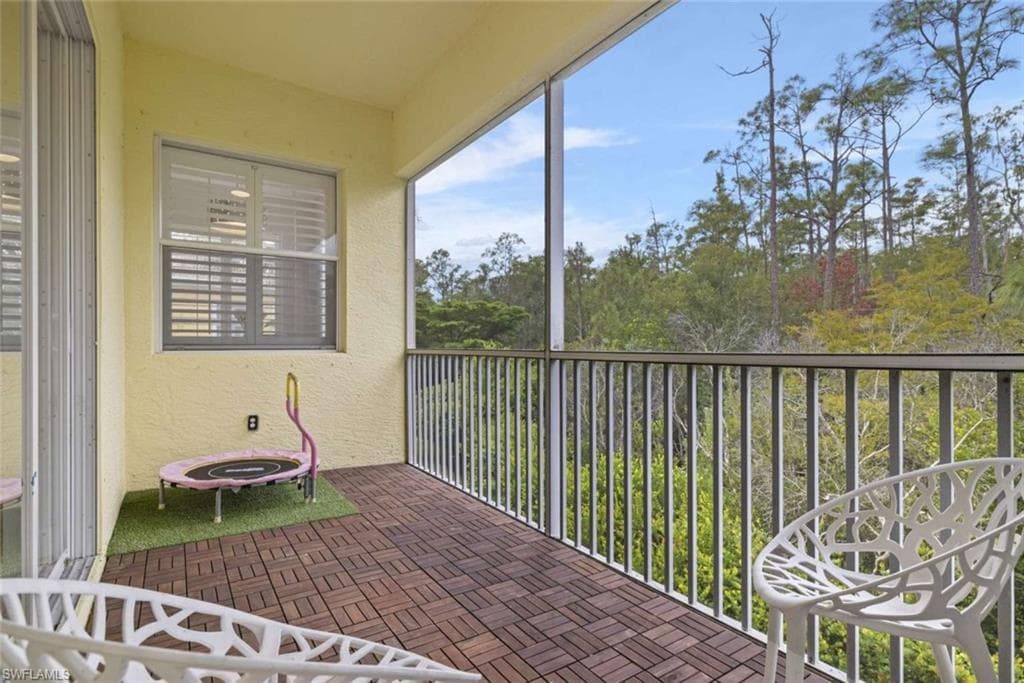 7080 Bergamo WAY 201 photo 21 of 24