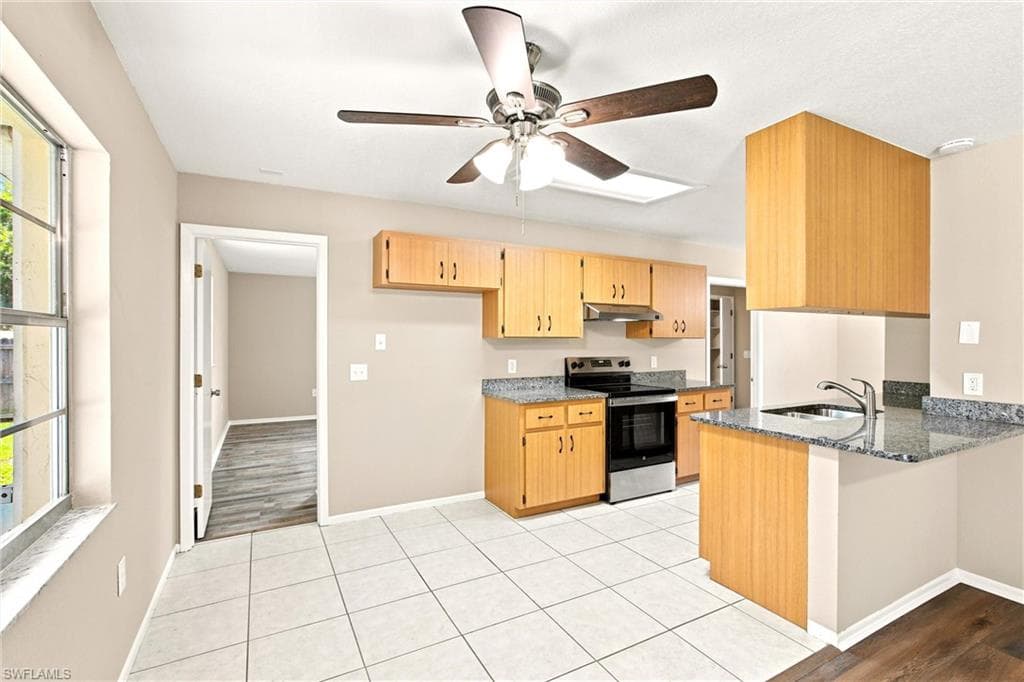 2848 Norman AVE photo 21 of 50