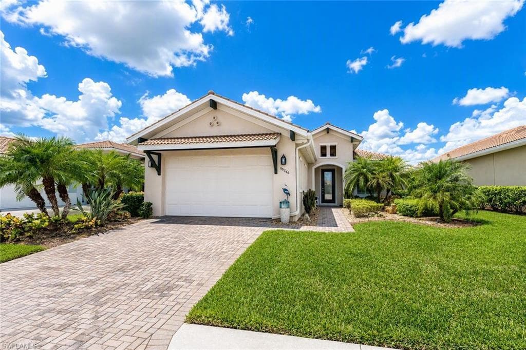 10566 Carena CIR photo 2 of 50