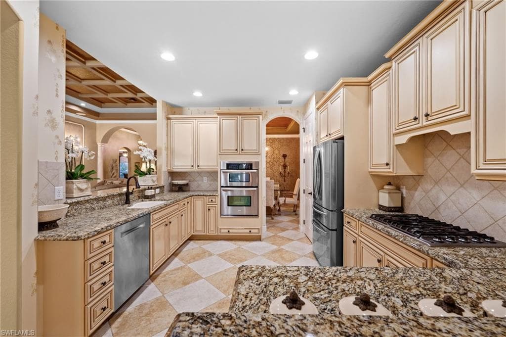 8725 Largo Mar DR photo 4 of 50