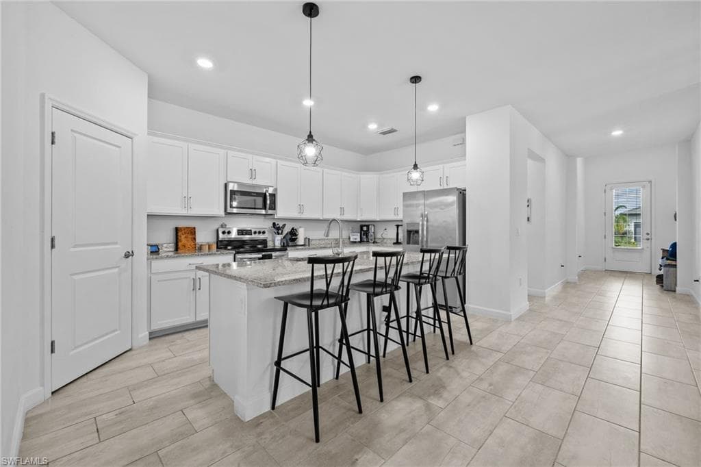 13845 Pine Lodge LN photo 9 of 45