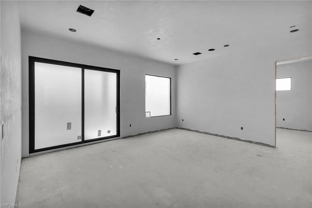 459 Spinnaker DR photo 16 of 35