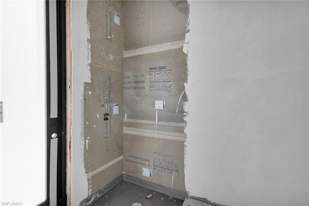 459 Spinnaker DR photo 14 of 35