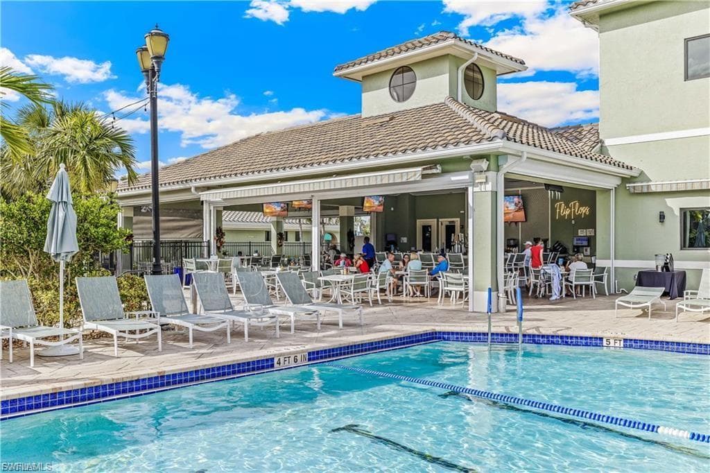 Flip Flops Bar and Grille