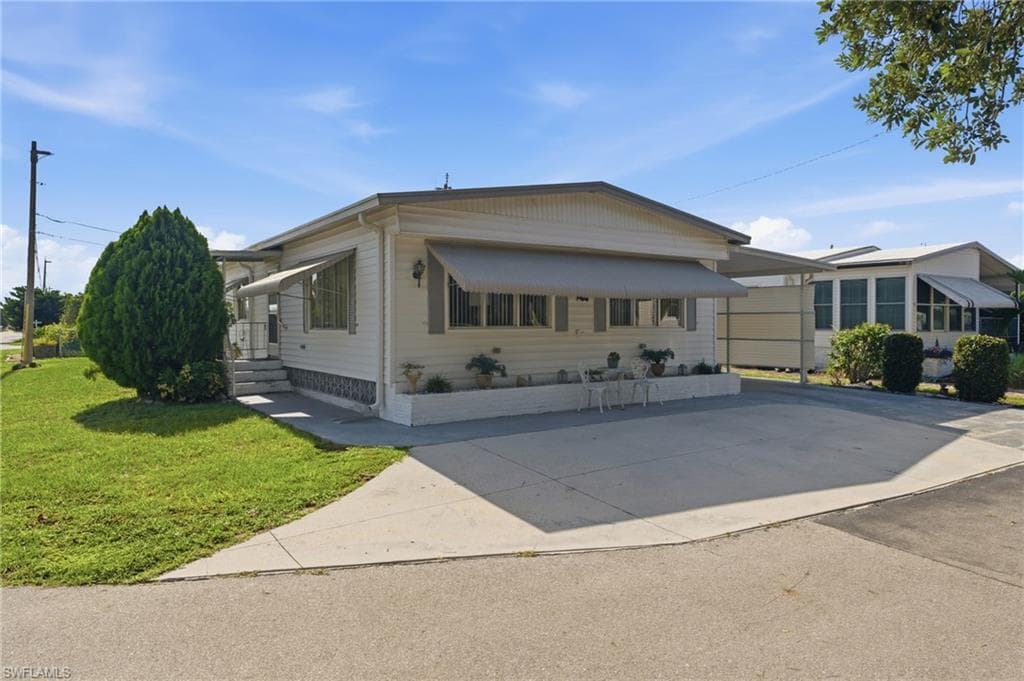 227 Santa Fe TRL photo 2 of 30