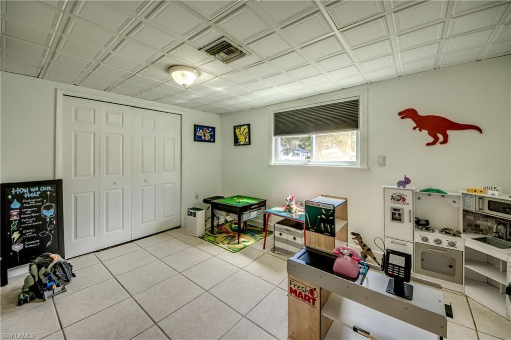 2912 Poinciana DR photo 27 of 47