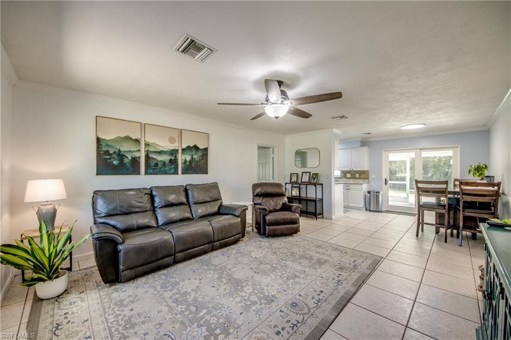 2912 Poinciana DR photo 6 of 47