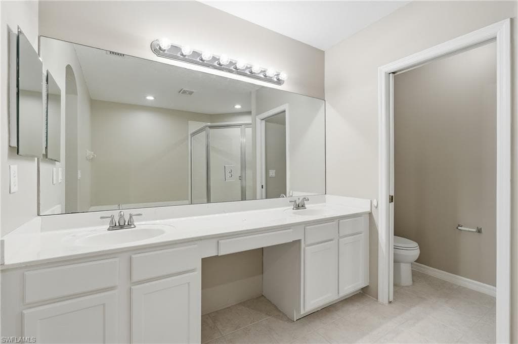 9829 Roundstone CIR photo 24 of 50