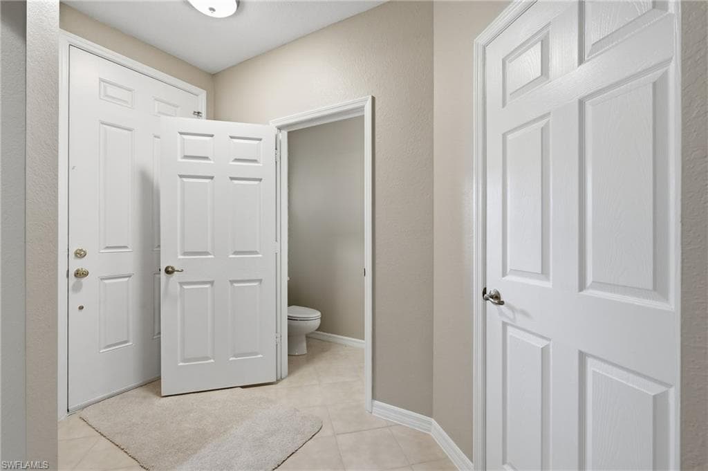 9829 Roundstone CIR photo 35 of 50