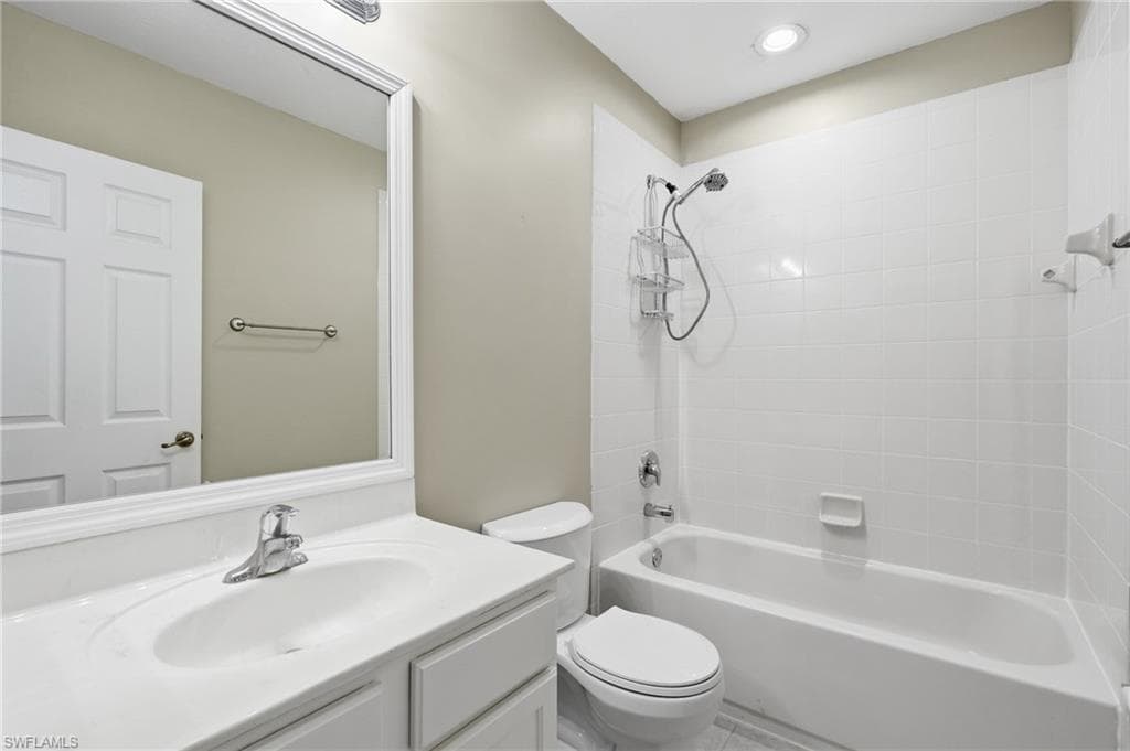 9829 Roundstone CIR photo 29 of 50