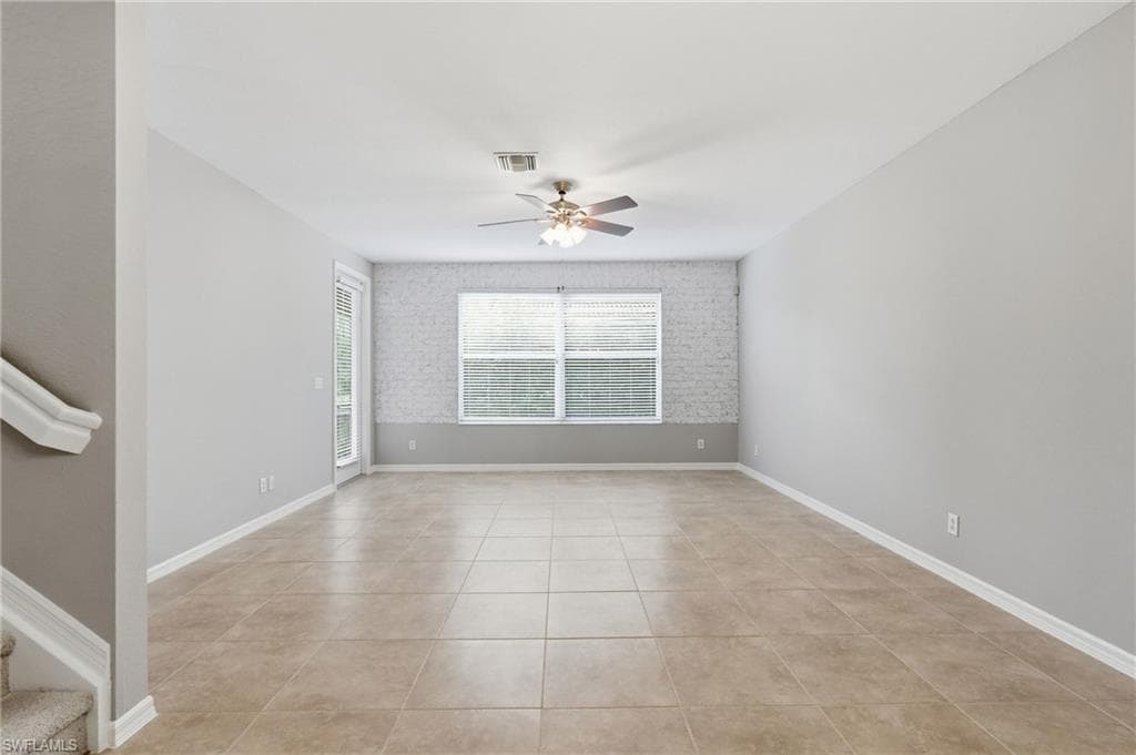9829 Roundstone CIR photo 8 of 50