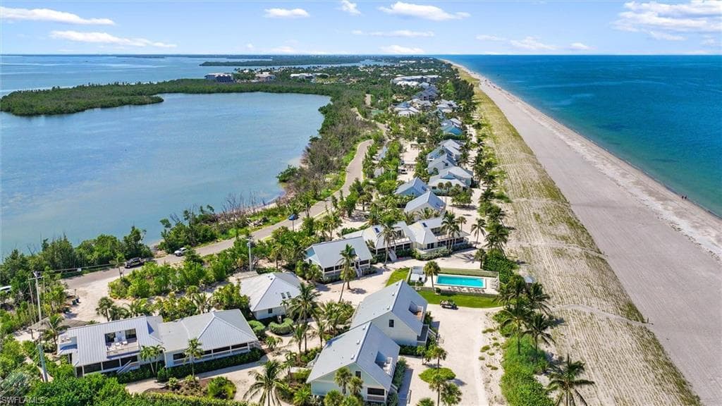 3 Beach Homes photo 36 of 41
