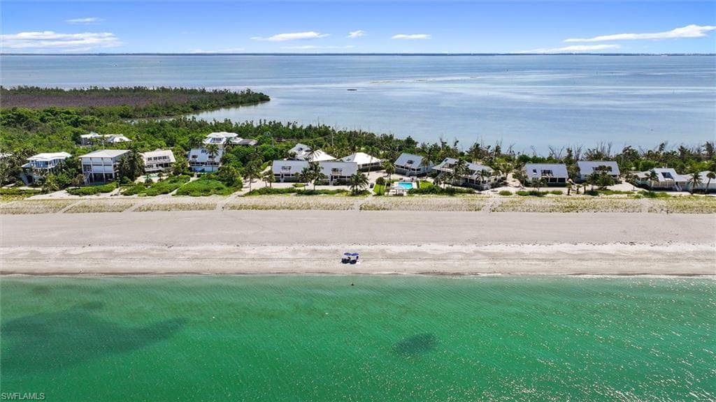 3 Beach Homes photo 37 of 41