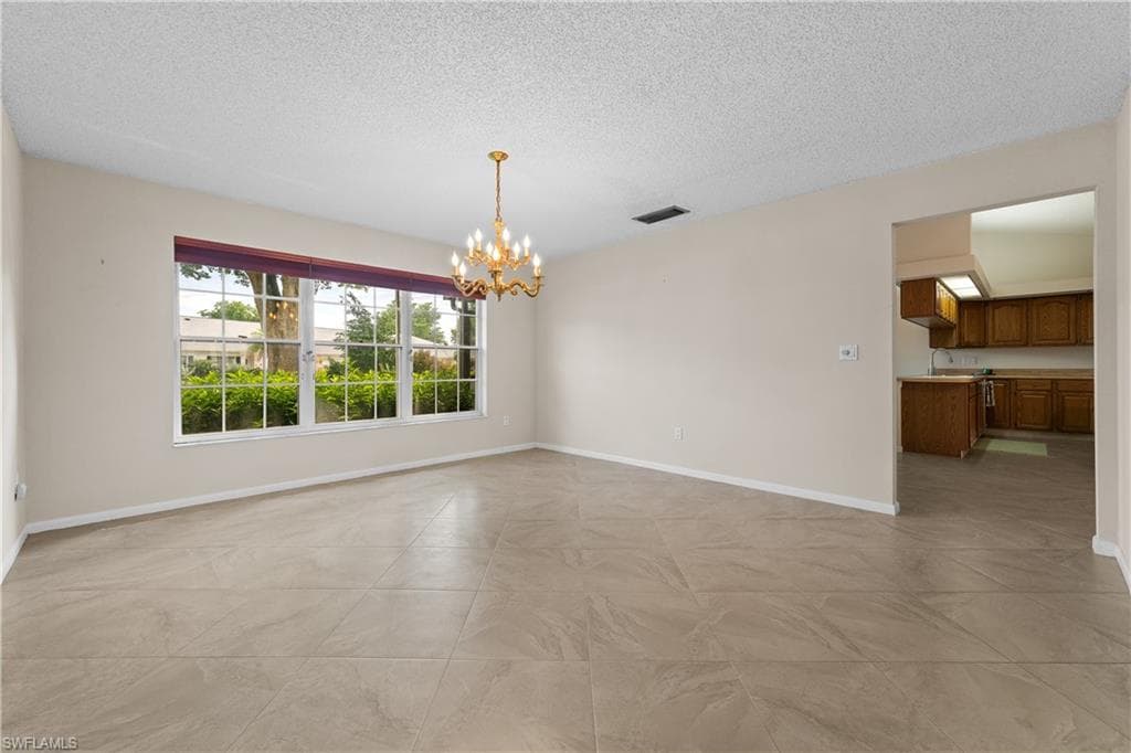 1238 N Brandywine CIR photo 9 of 46